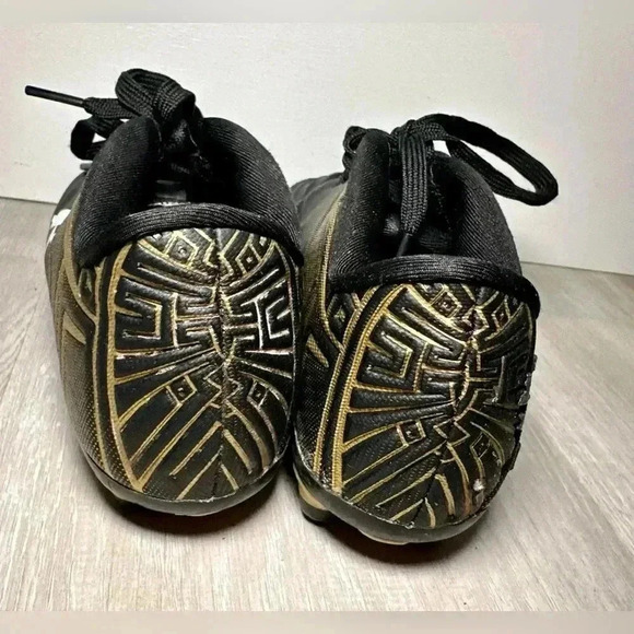 Runic Soccer Futbol Cleats Size 1.5 Youth Black Gold Unisex Low Top Lace Up - Picture 4 of 12
